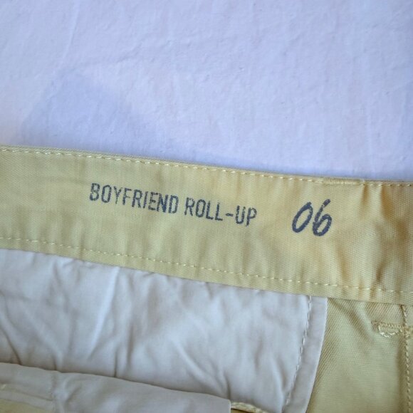 Khakis By Gap Boyfriend Roll-Up Womens Yellow Cotton Shorts Size 6 - Picture 4 of 10